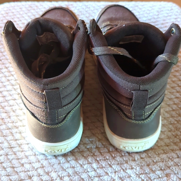 Brown high top Levi shoes - Picture 4 of 8